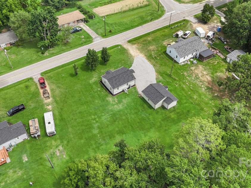 3114 Taxahaw Road, Lancaster, SC 29720.  MLS# CAR4287263, YatesRealty ID 30699. 