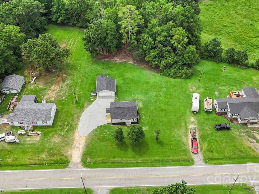 3114 Taxahaw Road, Lancaster, SC 29720.  MLS# CAR4287263, YatesRealty ID 30699. 