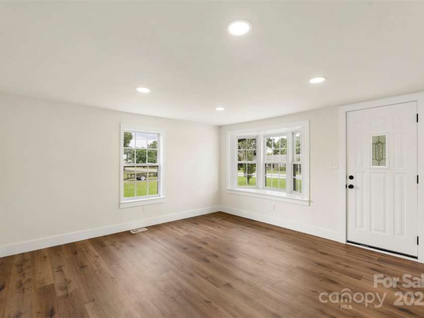 3114 Taxahaw Road, Lancaster, SC 29720.  MLS# CAR4287263, YatesRealty ID 30699. 