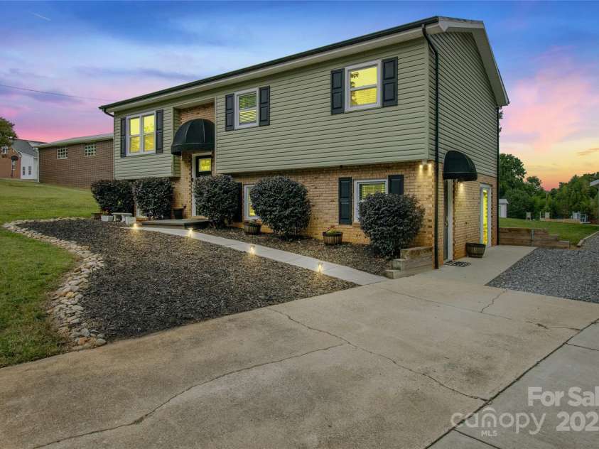 2627 South Court, Connelly Springs, NC 28612.  MLS# CAR4277558, YatesRealty ID 3070. 