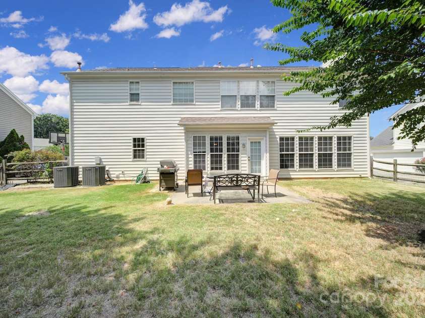 10220 Chilvary Drive, Charlotte, NC 28277.  MLS# CAR4277946, YatesRealty ID 30700. 