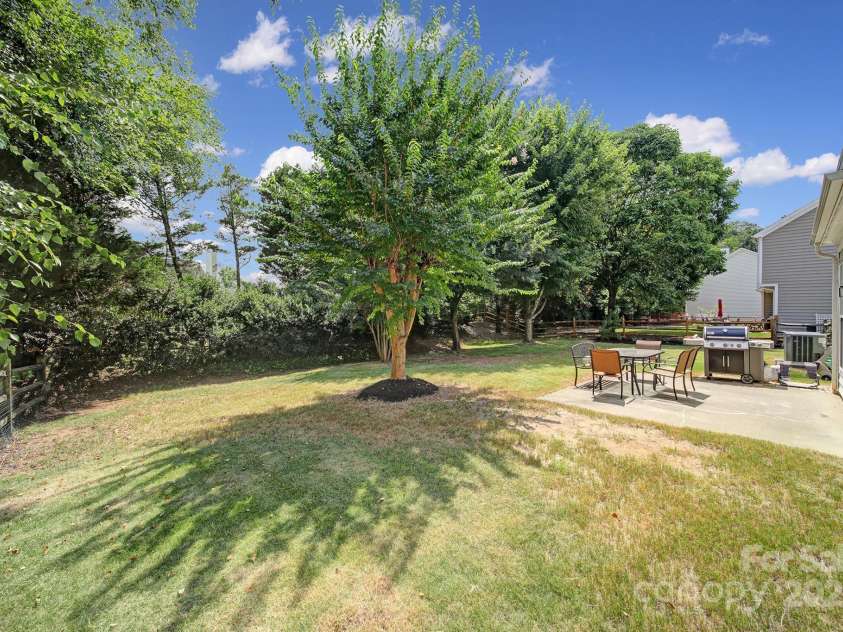 10220 Chilvary Drive, Charlotte, NC 28277.  MLS# CAR4277946, YatesRealty ID 30700. 