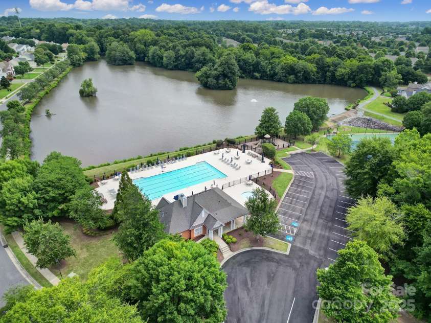 10220 Chilvary Drive, Charlotte, NC 28277.  MLS# CAR4277946, YatesRealty ID 30700. 