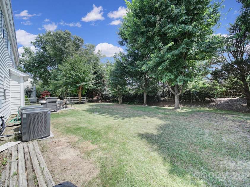 10220 Chilvary Drive, Charlotte, NC 28277.  MLS# CAR4277946, YatesRealty ID 30700. 