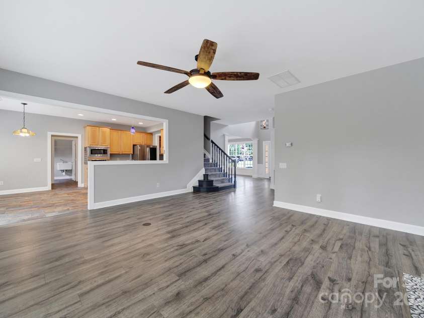 10220 Chilvary Drive, Charlotte, NC 28277.  MLS# CAR4277946, YatesRealty ID 30700. 