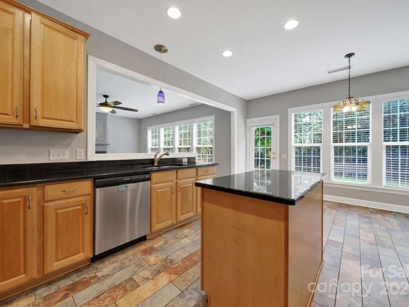 10220 Chilvary Drive, Charlotte, NC 28277.  MLS# CAR4277946, YatesRealty ID 30700. 