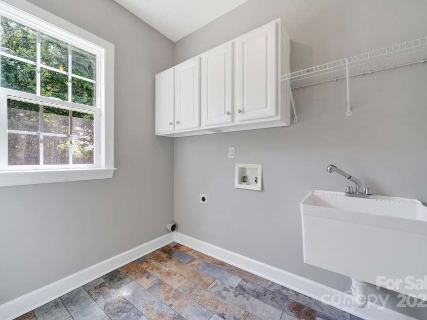10220 Chilvary Drive, Charlotte, NC 28277.  MLS# CAR4277946, YatesRealty ID 30700. 