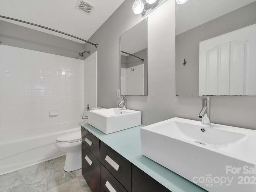 10220 Chilvary Drive, Charlotte, NC 28277.  MLS# CAR4277946, YatesRealty ID 30700. 
