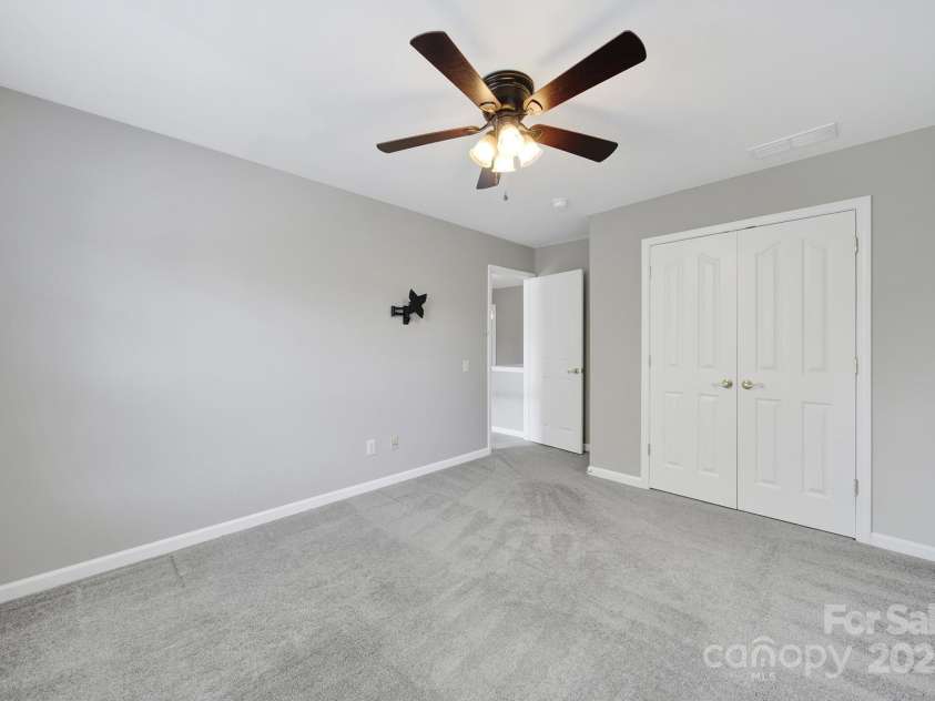 10220 Chilvary Drive, Charlotte, NC 28277.  MLS# CAR4277946, YatesRealty ID 30700. 