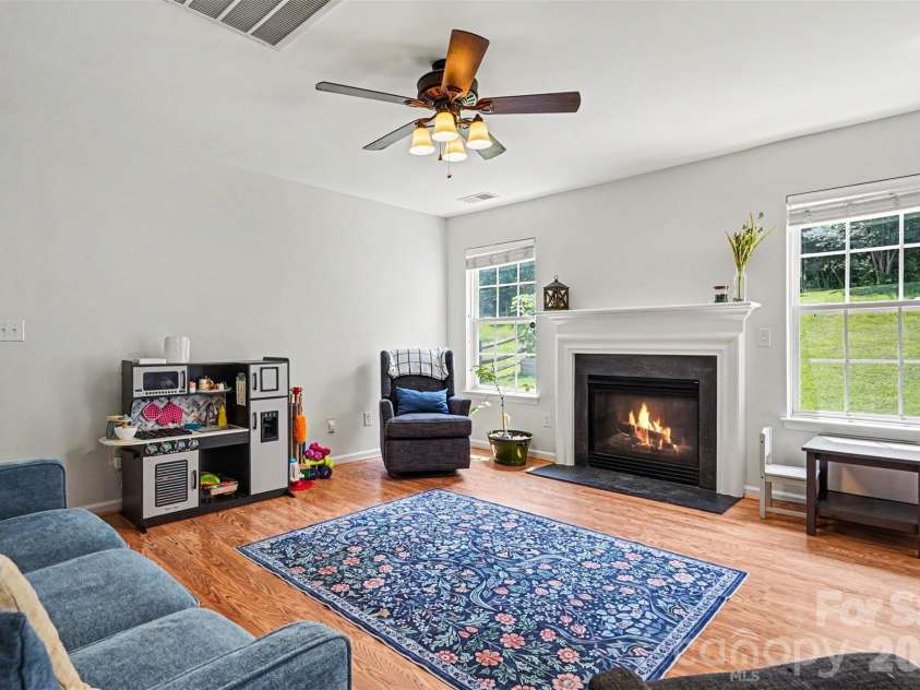 6019 Firethorne Lane, Concord, NC 28025.  MLS# CAR4391302, YatesRealty ID 30700. 