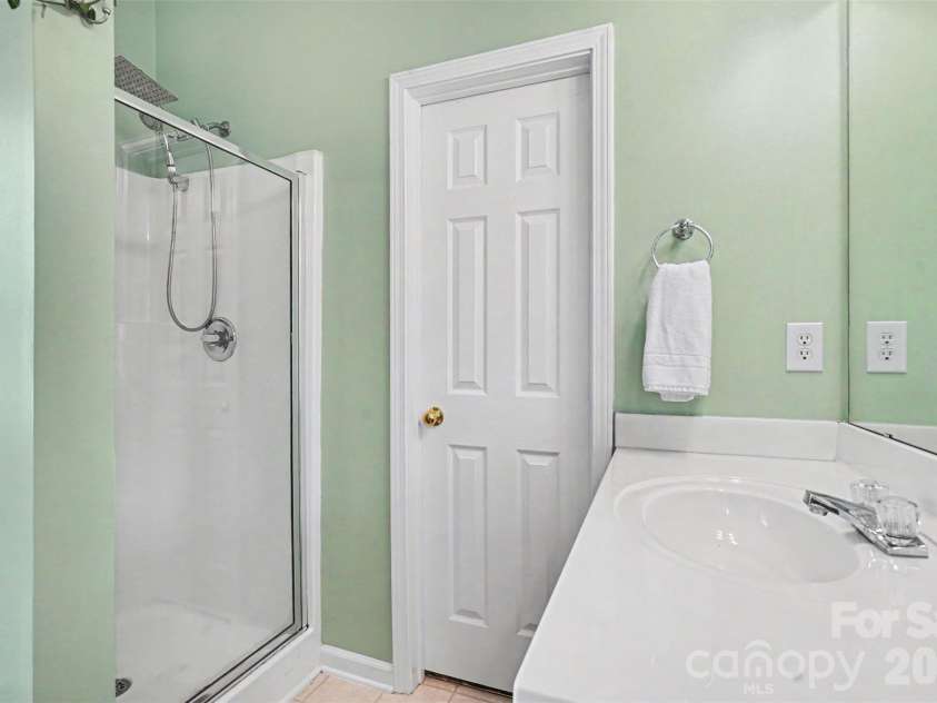 6019 Firethorne Lane, Concord, NC 28025.  MLS# CAR4391302, YatesRealty ID 30700. 