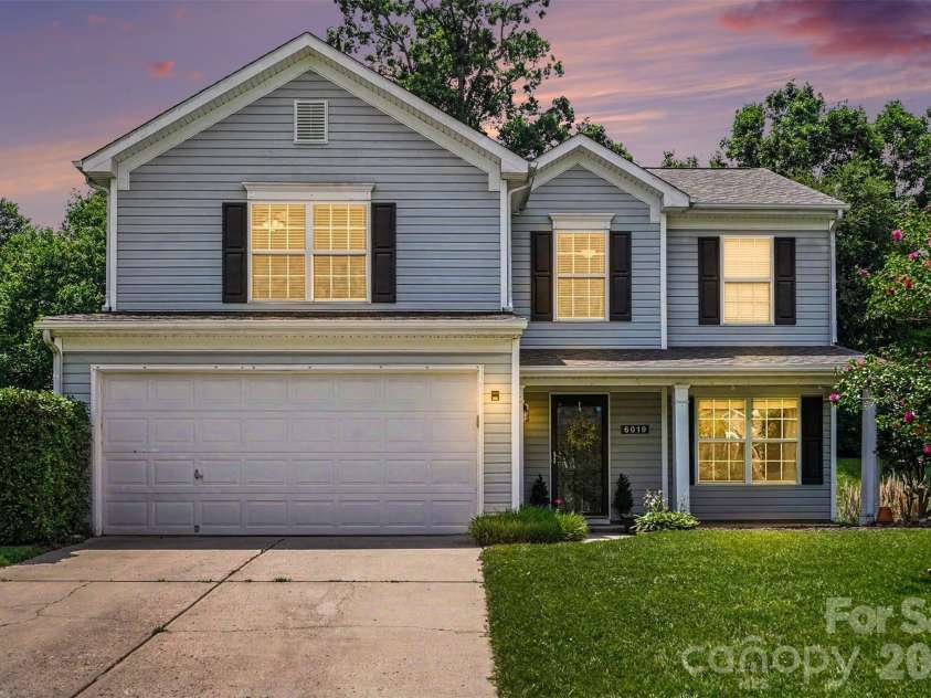 6019 Firethorne Lane, Concord, NC 28025.  MLS# CAR4391302, YatesRealty ID 30700. Lovely Home