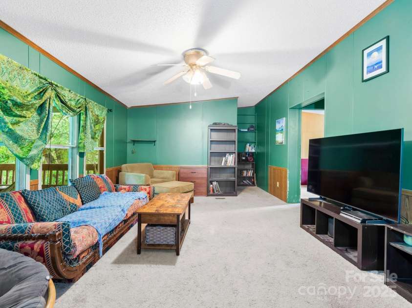 238 Brickyard Road, Asheville, NC 28806.  MLS# CAR4279435, YatesRealty ID 30701. 