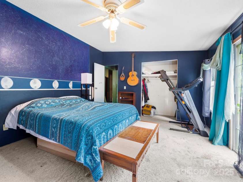 238 Brickyard Road, Asheville, NC 28806.  MLS# CAR4279435, YatesRealty ID 30701. Ensuite Primary