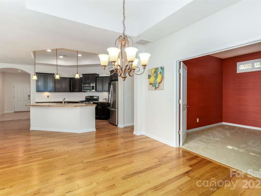 4423 Parkgate Drive, Matthews, NC 28105.  MLS# CAR4286068, YatesRealty ID 30702. 