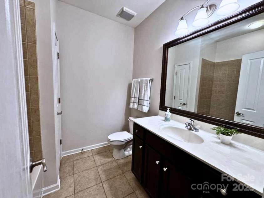 4423 Parkgate Drive, Matthews, NC 28105.  MLS# CAR4286068, YatesRealty ID 30702. 