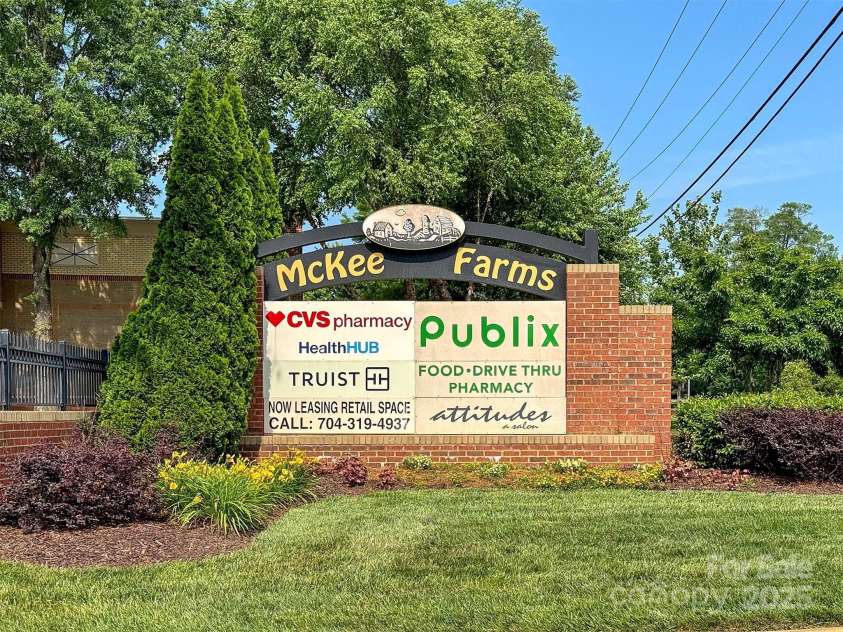 4423 Parkgate Drive, Matthews, NC 28105.  MLS# CAR4286068, YatesRealty ID 30702. Clubhouse