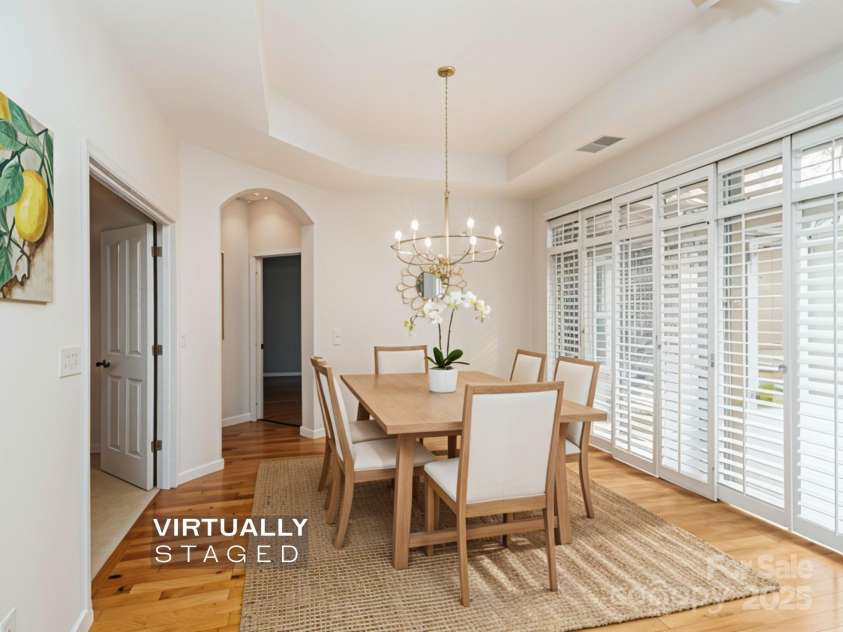 4423 Parkgate Drive, Matthews, NC 28105.  MLS# CAR4286068, YatesRealty ID 30702. Virtually Staged Dinning Room