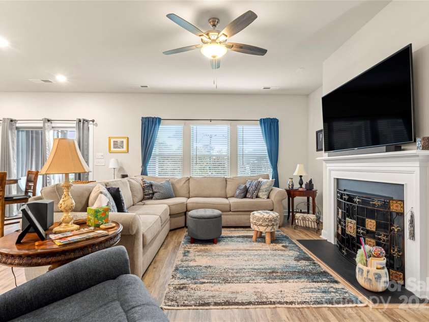 4147 Canopy Creek Drive, Denver, NC 28037.  MLS# CAR4285916, YatesRealty ID 30703. 