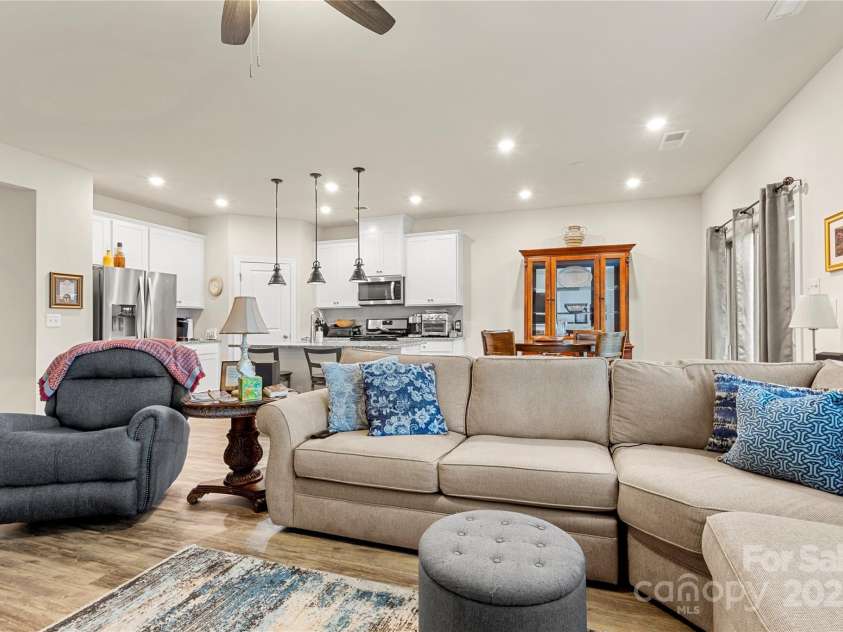 4147 Canopy Creek Drive, Denver, NC 28037.  MLS# CAR4285916, YatesRealty ID 30703. 