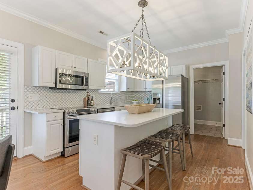 2617 Greyabby Court, Charlotte, NC 28270.  MLS# CAR4282748, YatesRealty ID 30704. Kitchen