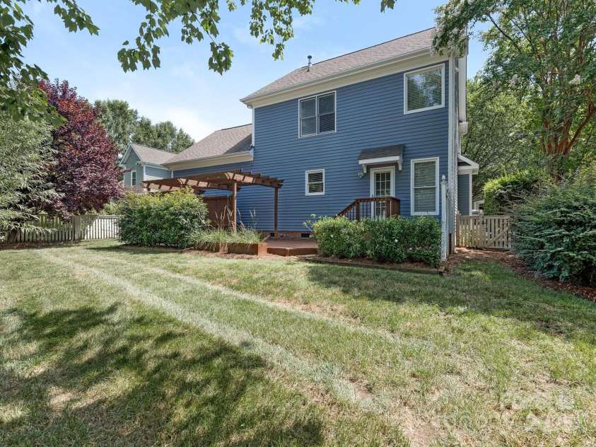 2617 Greyabby Court, Charlotte, NC 28270.  MLS# CAR4282748, YatesRealty ID 30704. Rear yard