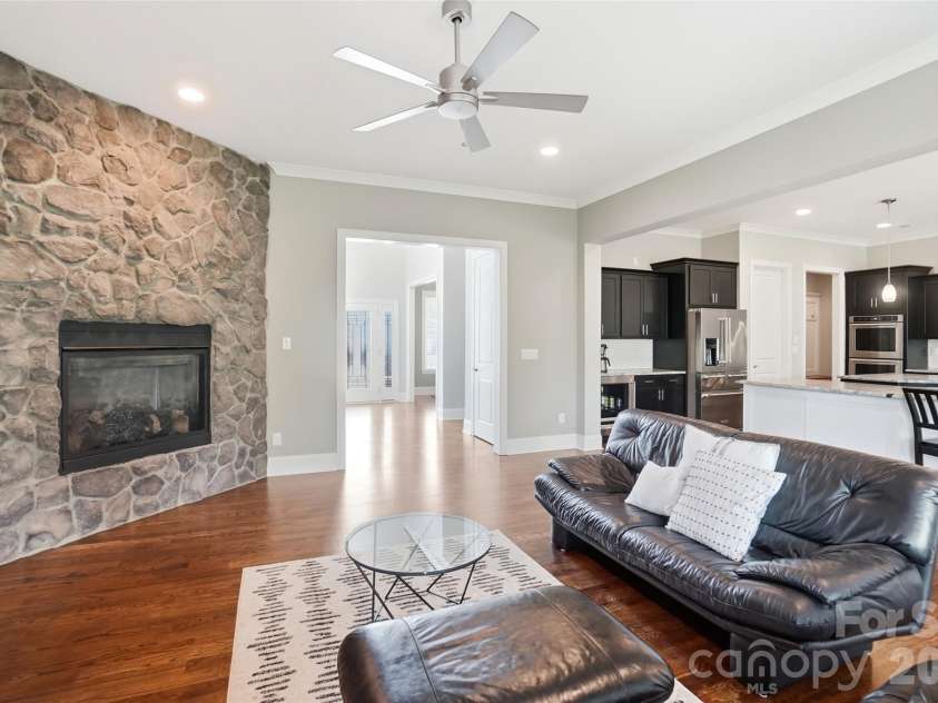 328 Calming Way, Tega Cay, SC 29708.  MLS# CAR4391141, YatesRealty ID 30704. 