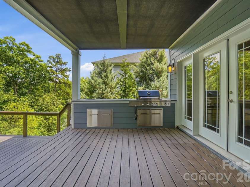 328 Calming Way, Tega Cay, SC 29708.  MLS# CAR4391141, YatesRealty ID 30704. 