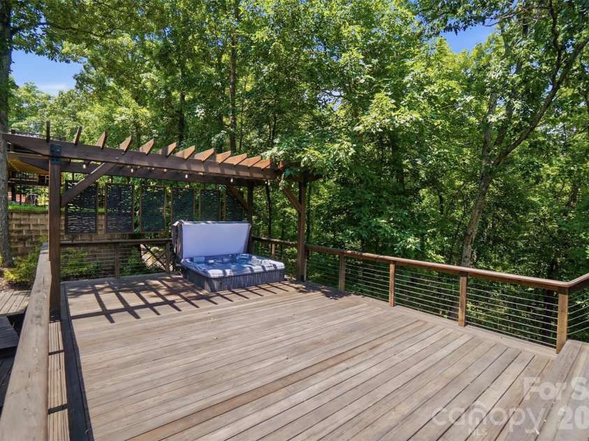 328 Calming Way, Tega Cay, SC 29708.  MLS# CAR4391141, YatesRealty ID 30704. 