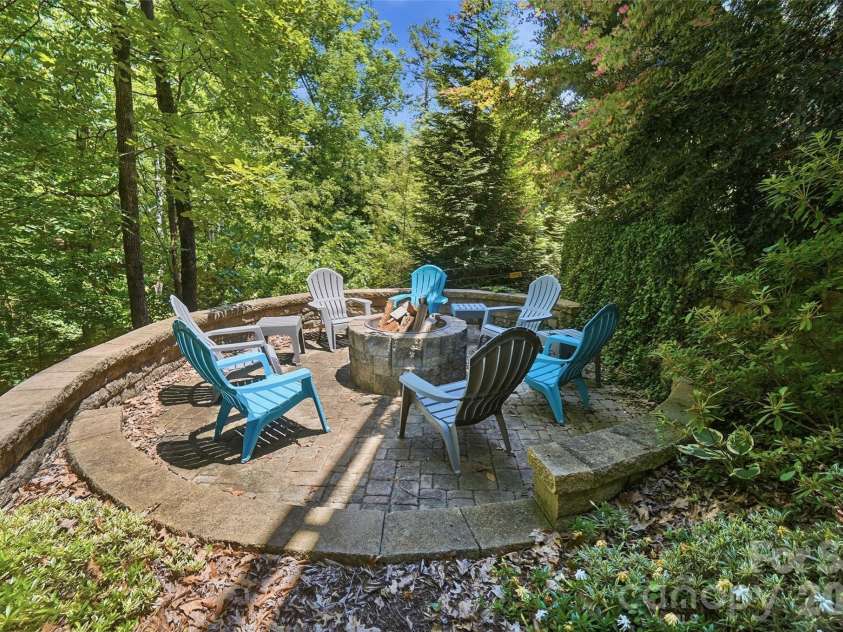 328 Calming Way, Tega Cay, SC 29708.  MLS# CAR4391141, YatesRealty ID 30704. 