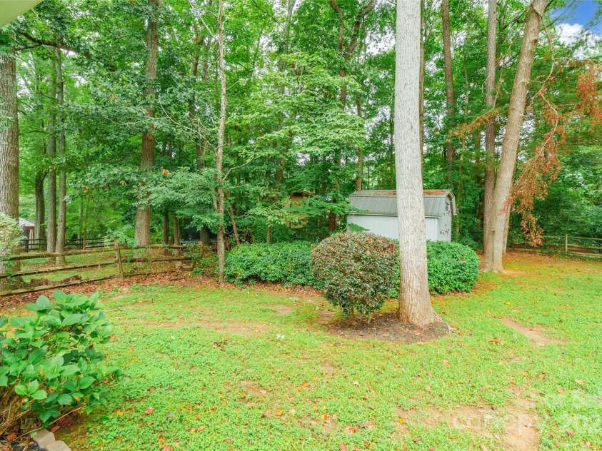 202 Pond View Lane, Fort Mill, SC 29715.  MLS# CAR4288681, YatesRealty ID 30705. 