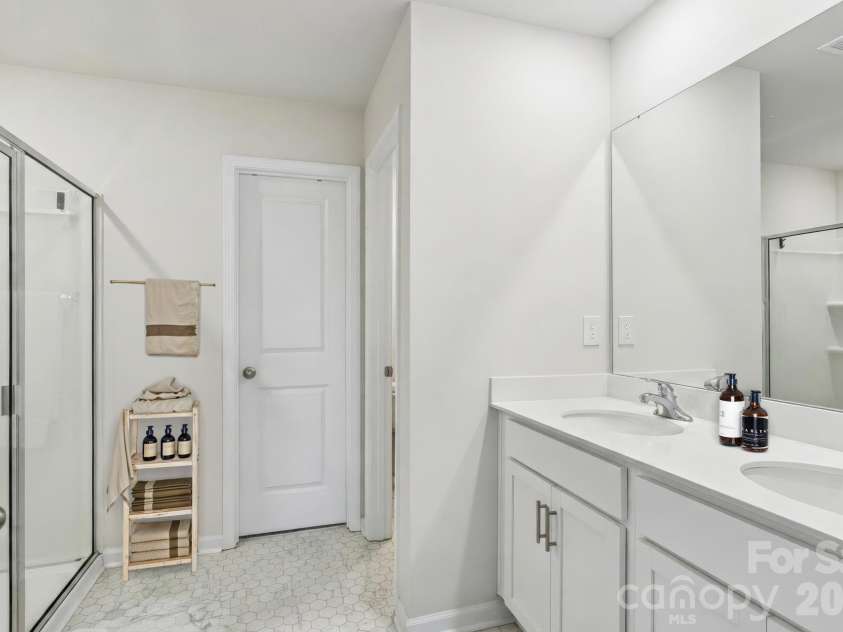 3631 Azalea Ridge Drive, Mount Holly, NC 28120.  MLS# CAR4392256, YatesRealty ID 30705. 