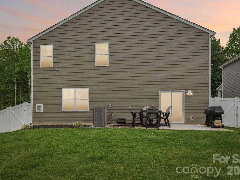 3631 Azalea Ridge Drive, Mount Holly, NC 28120.  MLS# CAR4392256, YatesRealty ID 30705. 