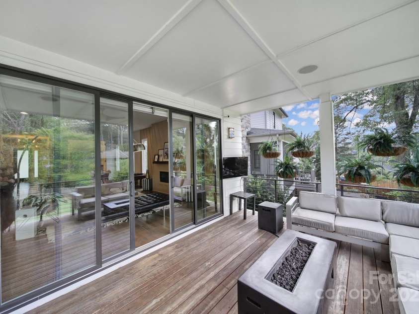 1813 Kenwood Avenue, Charlotte, NC 28205.  MLS# CAR4284001, YatesRealty ID 30707. 