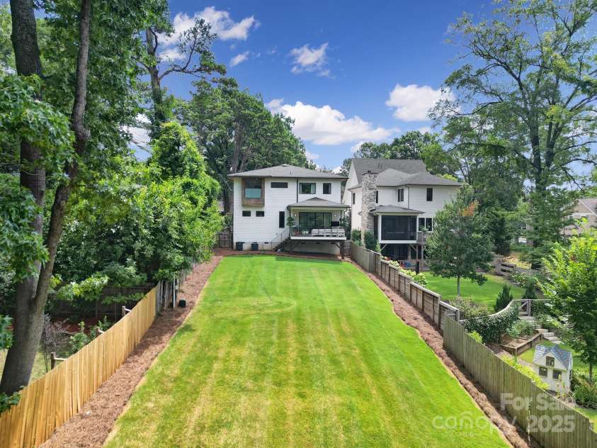 1813 Kenwood Avenue, Charlotte, NC 28205.  MLS# CAR4284001, YatesRealty ID 30707. 