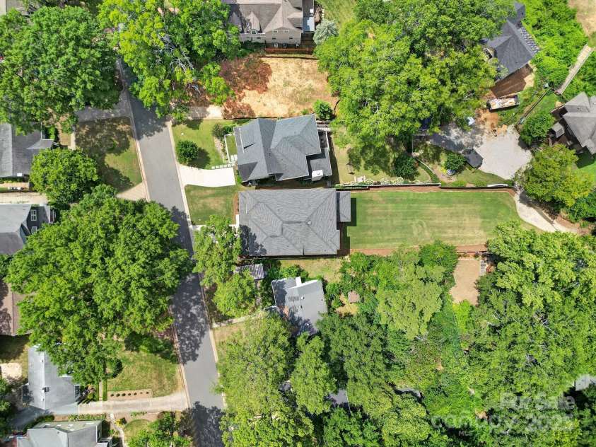 1813 Kenwood Avenue, Charlotte, NC 28205.  MLS# CAR4284001, YatesRealty ID 30707. 