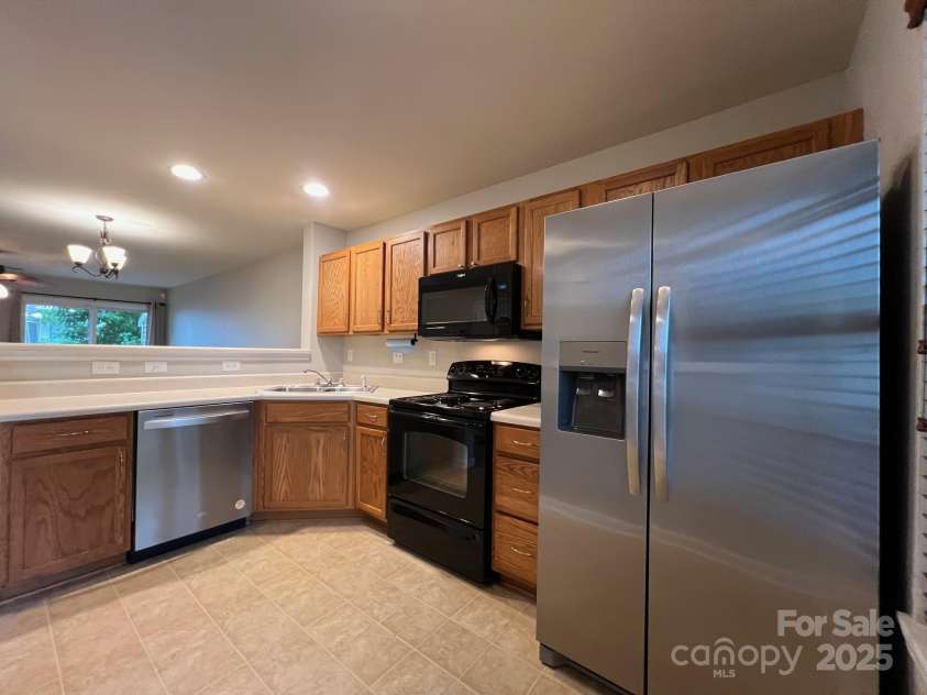 155 Limerick Road, Mooresville, NC 28115.  MLS# CAR4284761, YatesRealty ID 30708. The dishwasher and the refrigerator are less than a year old.