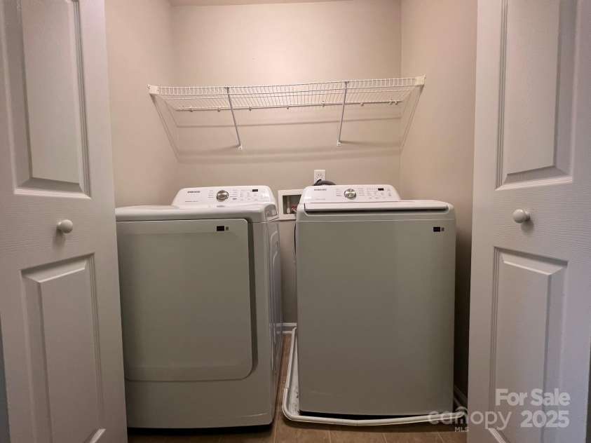 155 Limerick Road, Mooresville, NC 28115.  MLS# CAR4284761, YatesRealty ID 30708. The washer and dryer will convey to the buyer, and they are less than a year old!