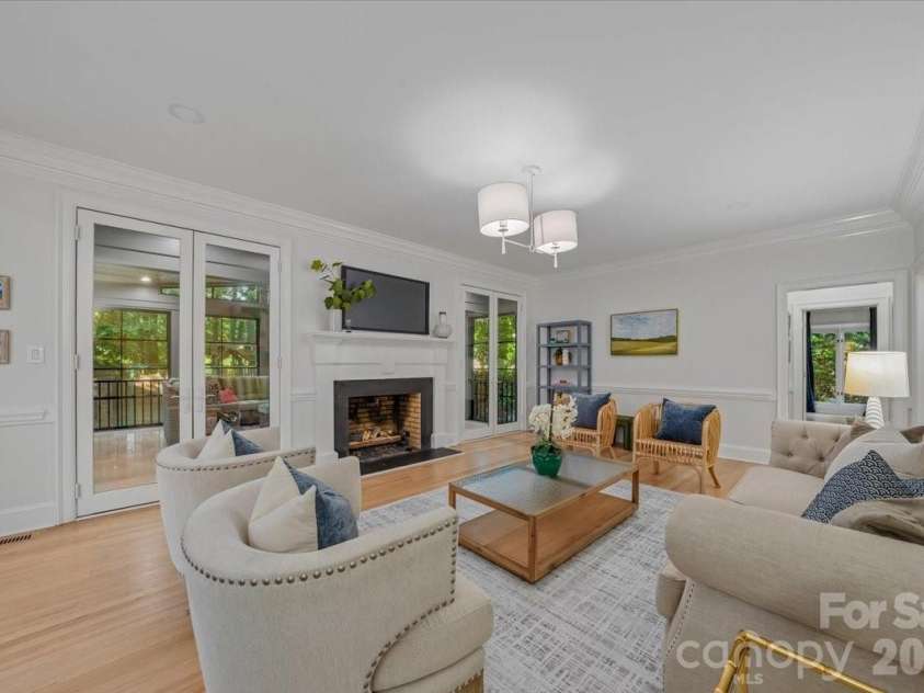 5631 Colony Road, Charlotte, NC 28226.  MLS# CAR4379598, YatesRealty ID 30708. 