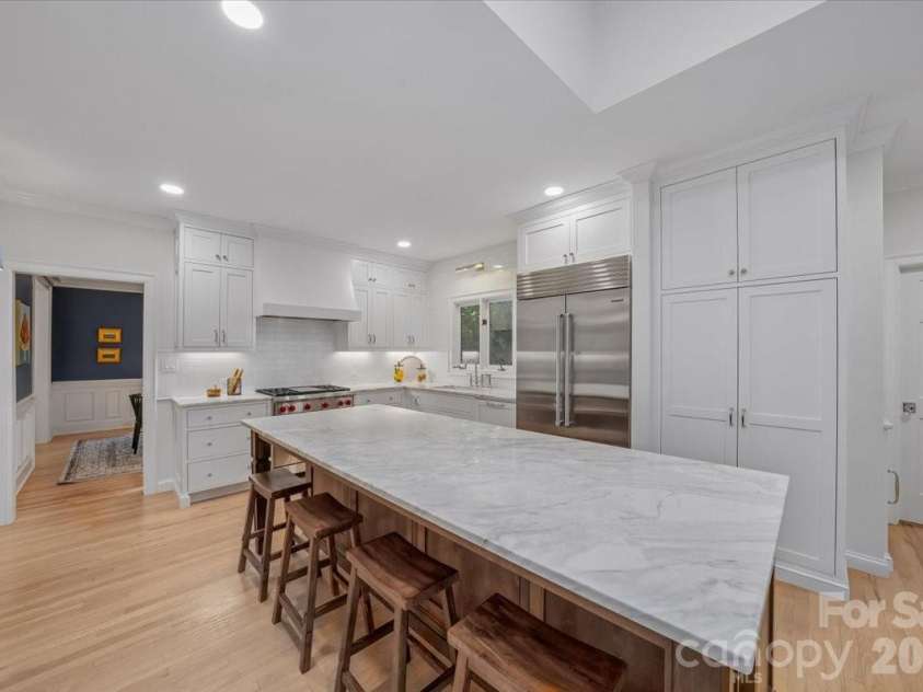 5631 Colony Road, Charlotte, NC 28226.  MLS# CAR4379598, YatesRealty ID 30708. 