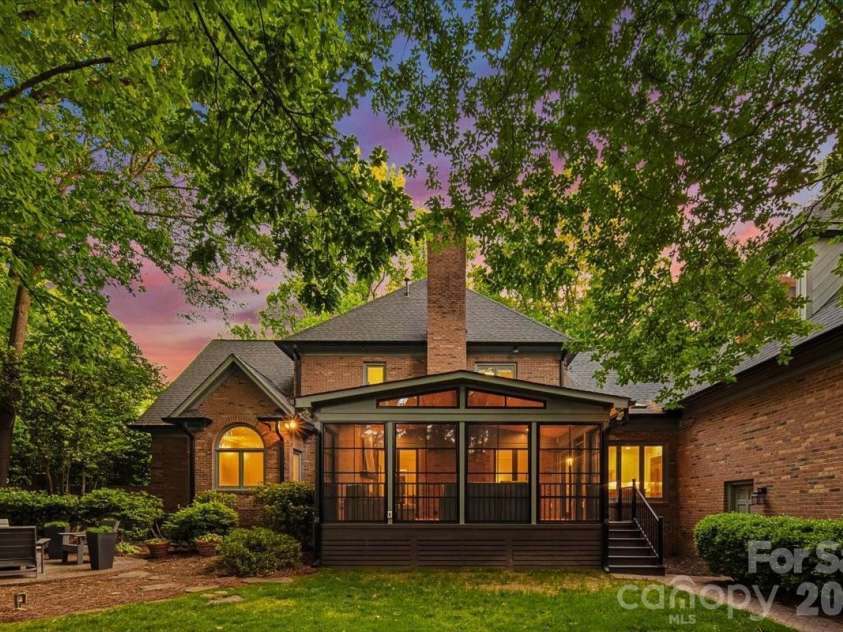 5631 Colony Road, Charlotte, NC 28226.  MLS# CAR4379598, YatesRealty ID 30708. 