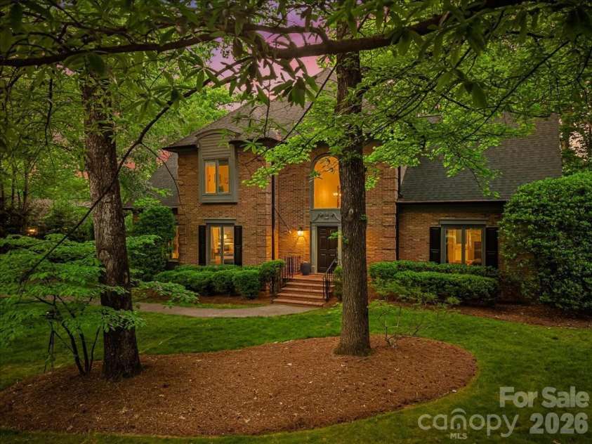 5631 Colony Road, Charlotte, NC 28226.  MLS# CAR4379598, YatesRealty ID 30708. 