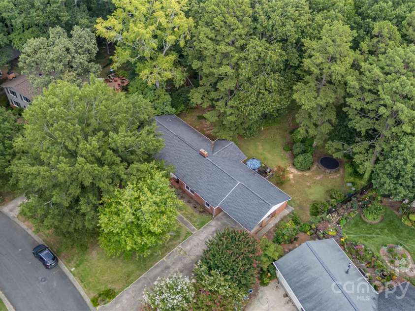 1210 Shady Bluff Drive, Charlotte, NC 28211.  MLS# CAR4280604, YatesRealty ID 30709. Aerial