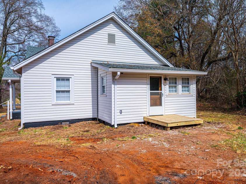 4221 Maiden Road, Maiden, NC 28650.  MLS# CAR4234275, YatesRealty ID 3071. 