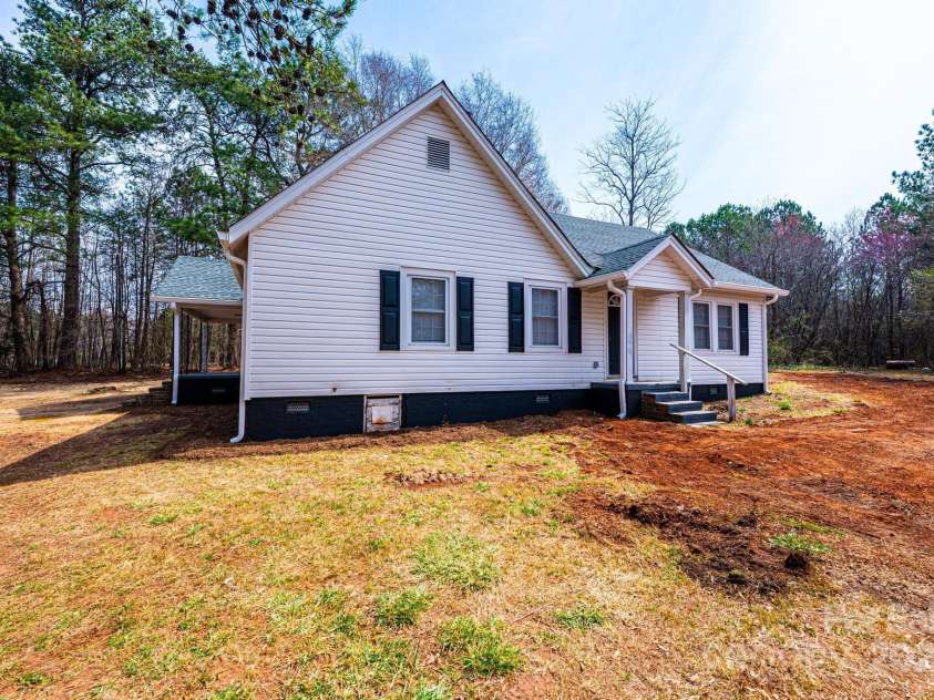 4221 Maiden Road, Maiden, NC 28650.  MLS# CAR4234275, YatesRealty ID 3071. 