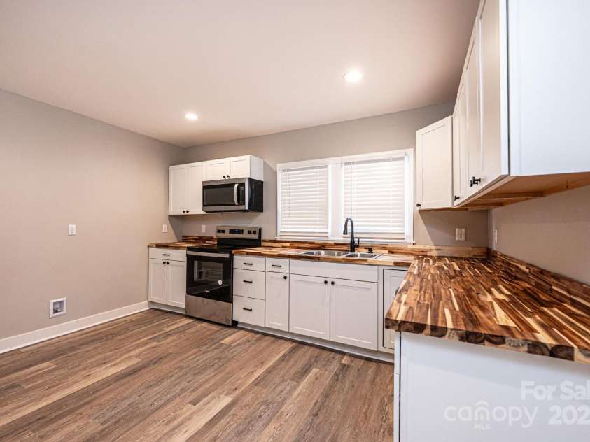 4221 Maiden Road, Maiden, NC 28650.  MLS# CAR4234275, YatesRealty ID 3071. 