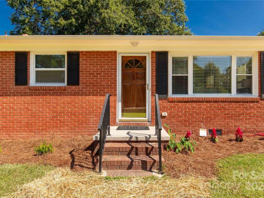 1156 Suttle Road, Lancaster, SC 29720.  MLS# CAR4309265, YatesRealty ID 30710. 