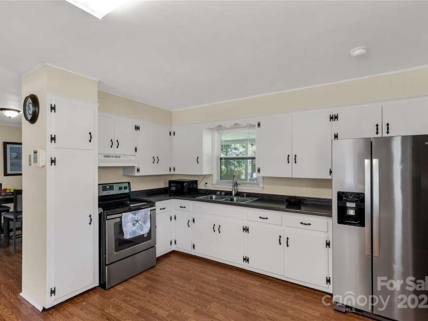 1156 Suttle Road, Lancaster, SC 29720.  MLS# CAR4309265, YatesRealty ID 30710. 