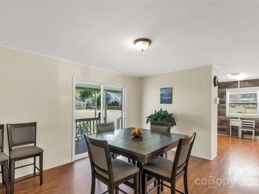 1156 Suttle Road, Lancaster, SC 29720.  MLS# CAR4309265, YatesRealty ID 30710. 