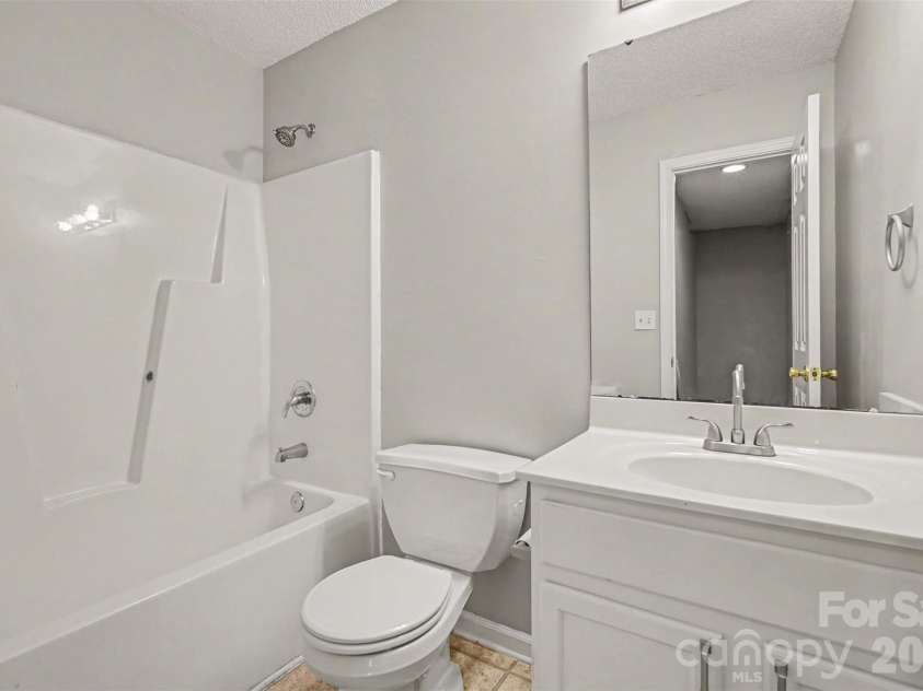 705 Pawley Drive, Charlotte, NC 28214.  MLS# CAR4383545, YatesRealty ID 30710. 